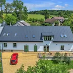 Na Ctvrtich Appartement Počátky